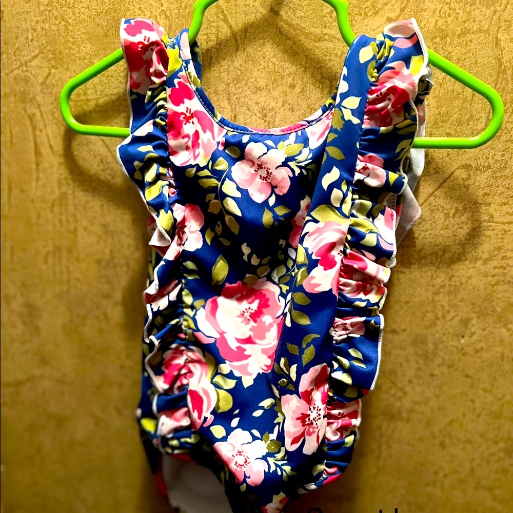 Swim suit